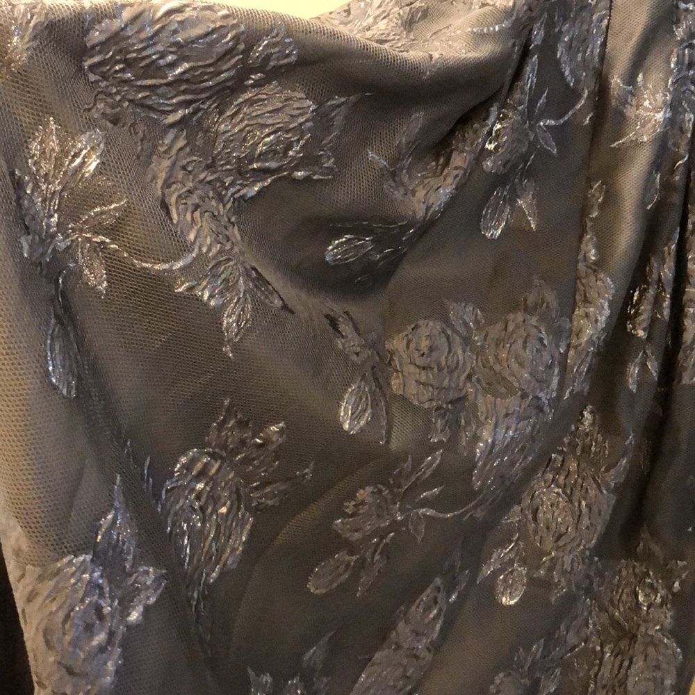 Aidan Mattox Gunmetal Off The Shoulder Silver Floral Detail-Soft Mesh Lined Gown - Picture 10 of 14